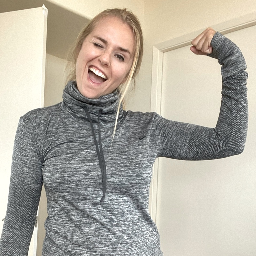 NIKE HOODIE WITH NECK WARMER